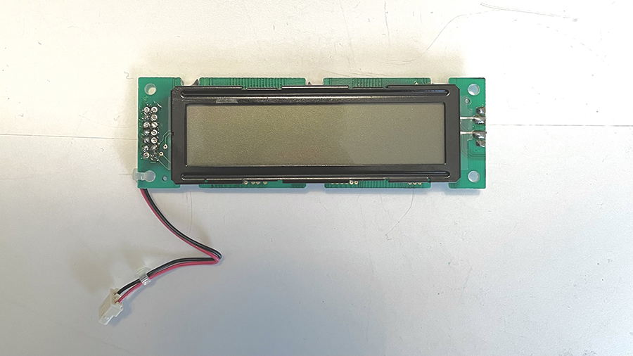 A picture of the Roland MC-500’s original LCD display component